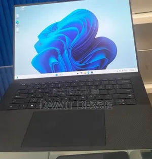 New Laptop Dell XPS 15 16GB Intel Core i7 SSD 512GB