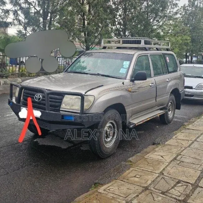 Toyota Land Cruiser 2005 Silver