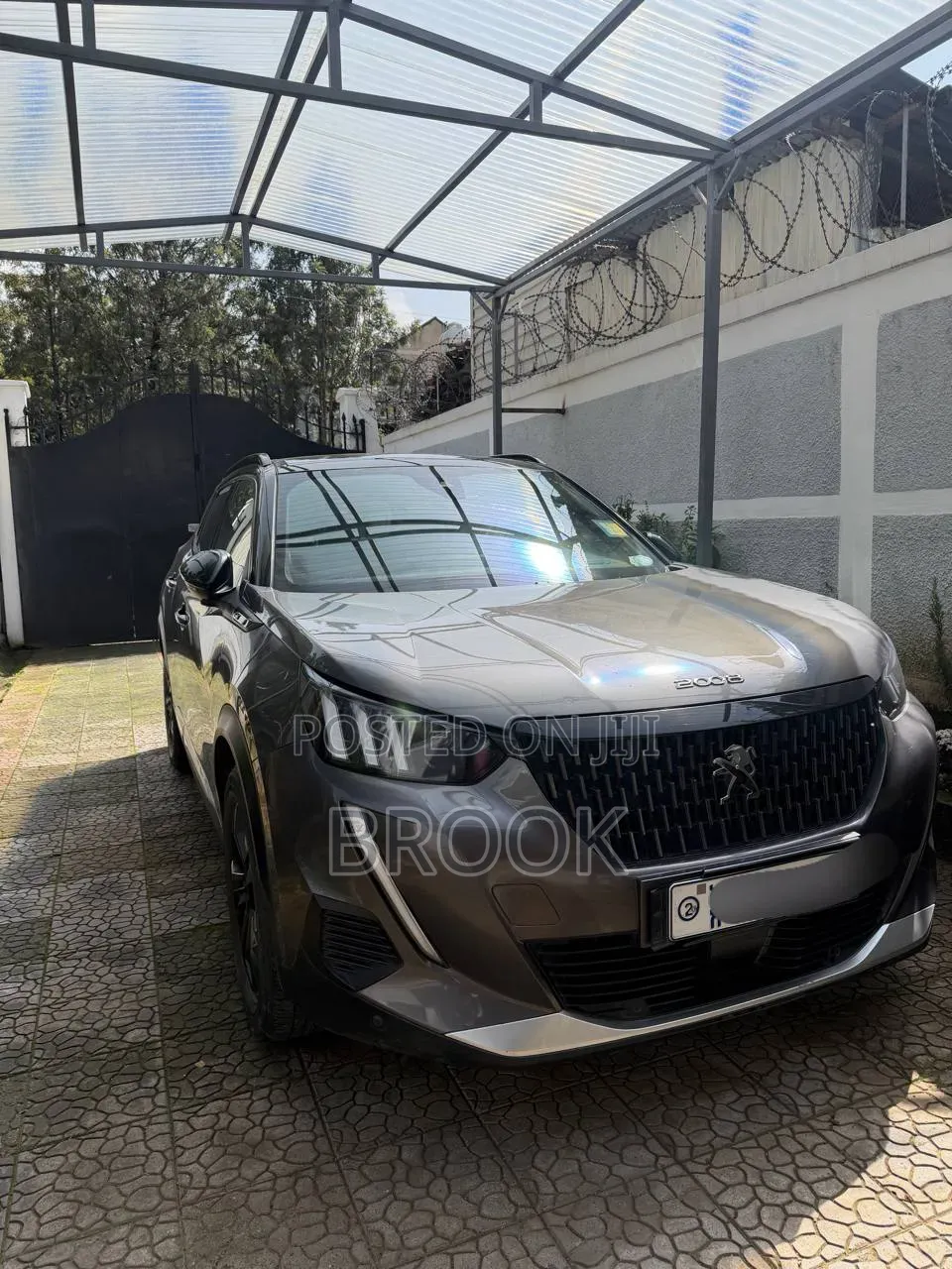 Peugeot 2008 2022 Gray