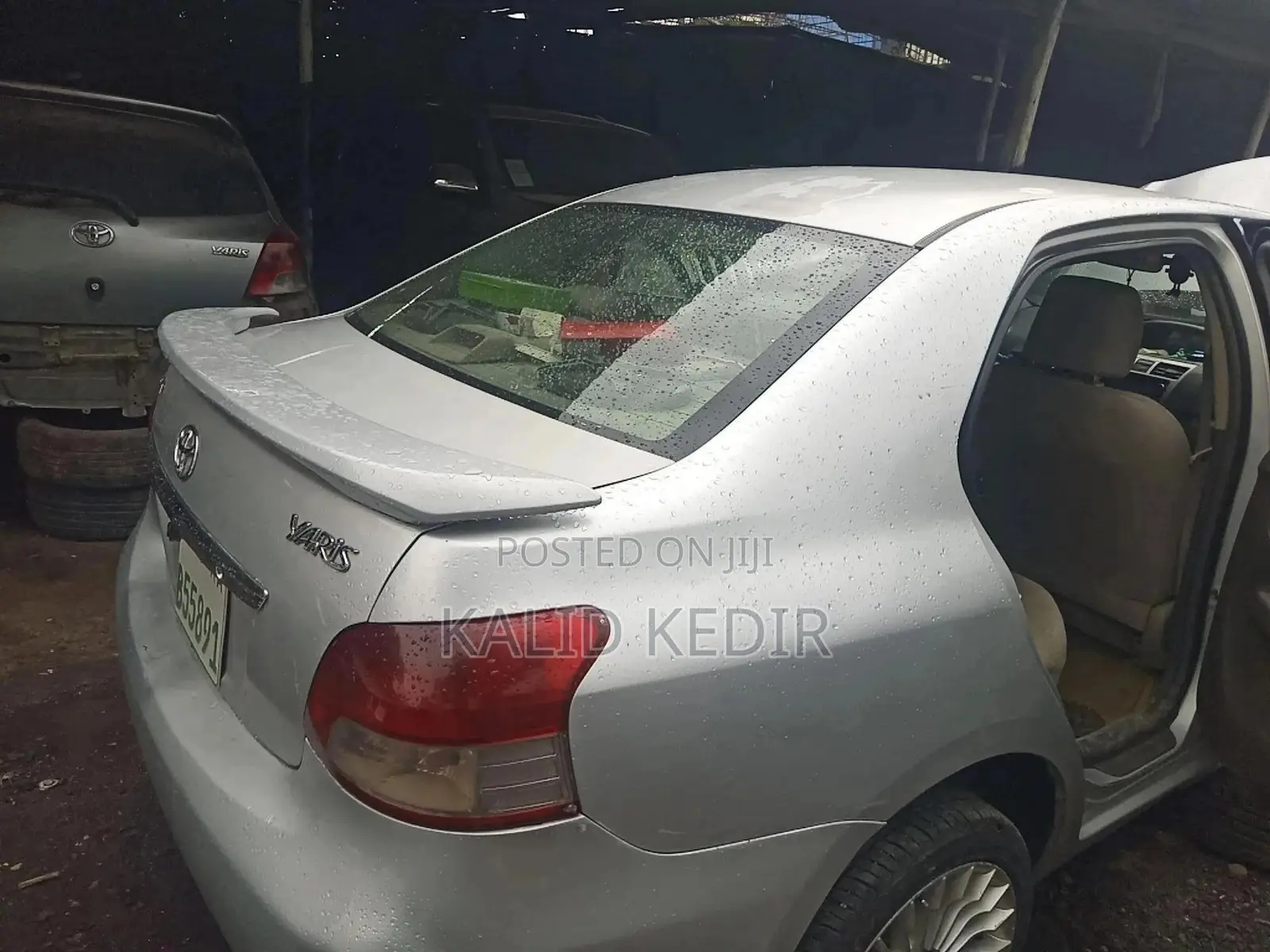 Toyota Belta 2011 Silver