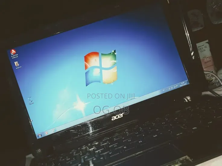 Laptop Acer AcerNote 760 2GB Intel Core 2 Duo HDD 320GB
