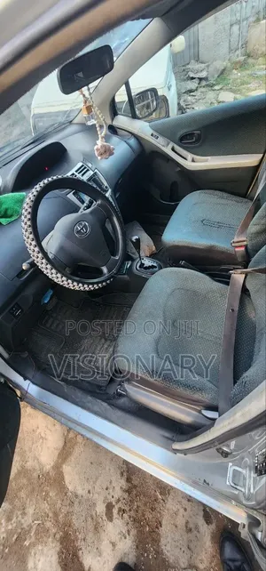 Toyota Yaris 2006 Silver