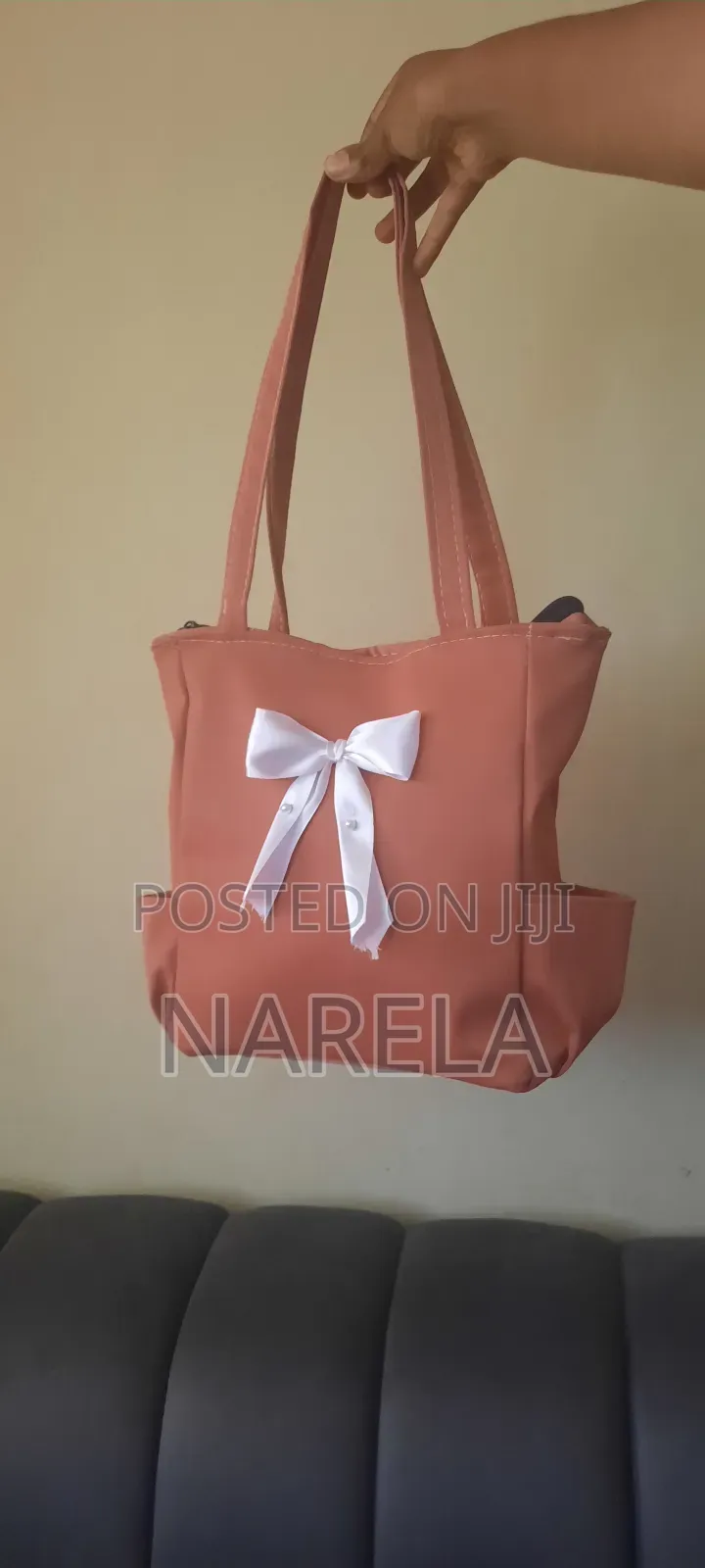 Title: Ladies’ Stylish Tote Bag With Satin