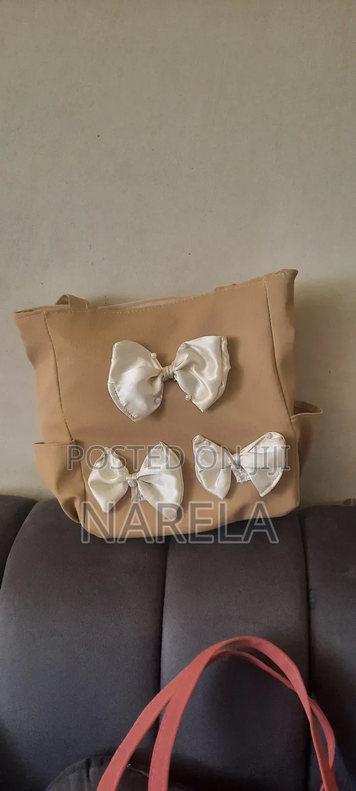 Title: Ladies’ Stylish Tote Bag With Satin