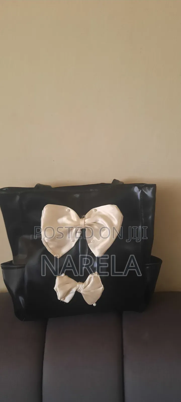 Title: Ladies’ Stylish Tote Bag With Satin