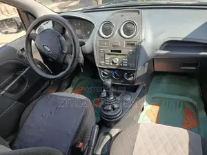 Ford Fiesta 2006 Silver