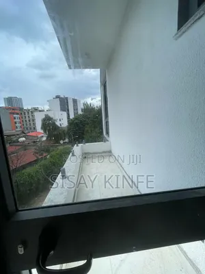 2bdrm Apartment in ኢሶል, Bole for sale