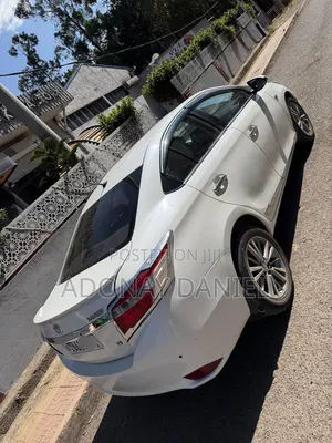 Toyota Yaris L Hatchback 5dr 2015