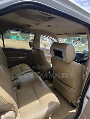 Toyota Fortuner 2012 White