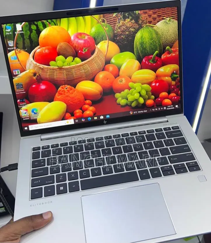 New Laptop HP EliteBook 840 G9 16GB Intel Core i7 SSD 512GB