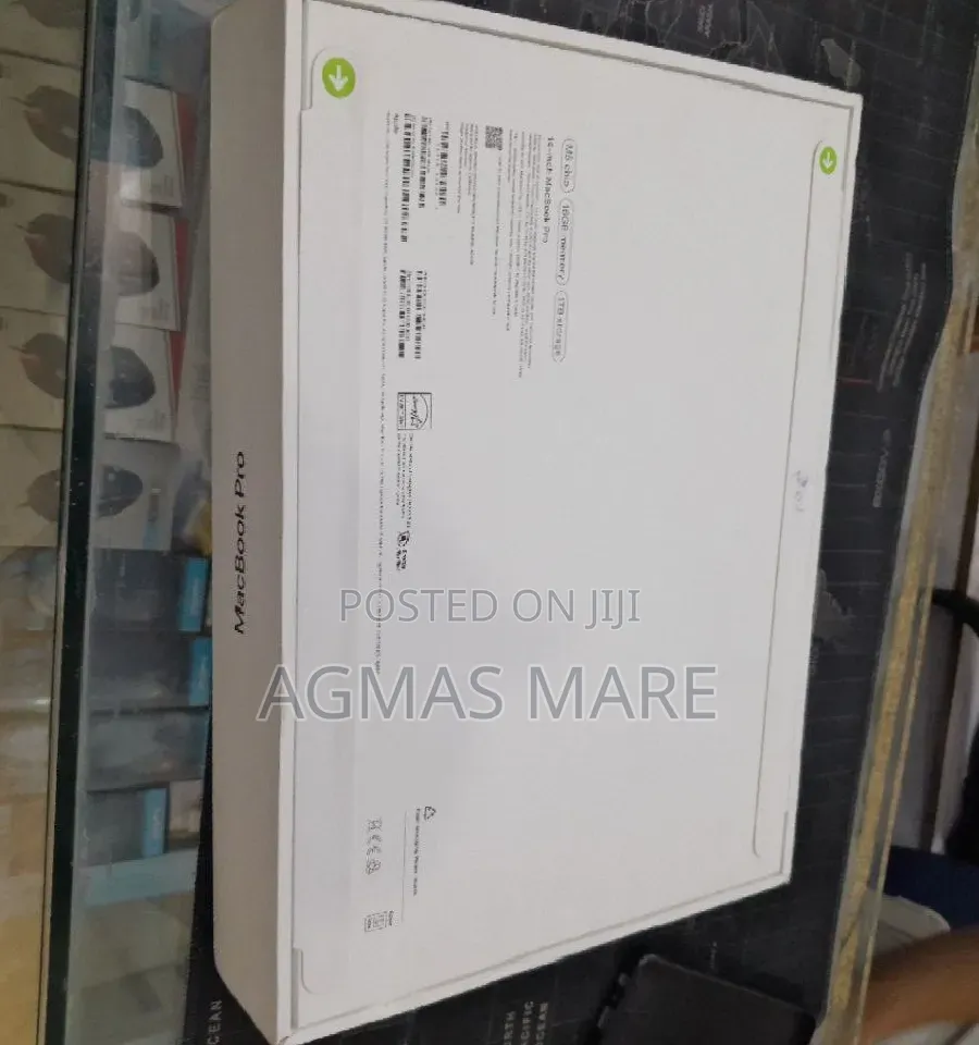 New Laptop Apple MacBook Pro 2025 M5 16GB Apple M5 SSD 1T