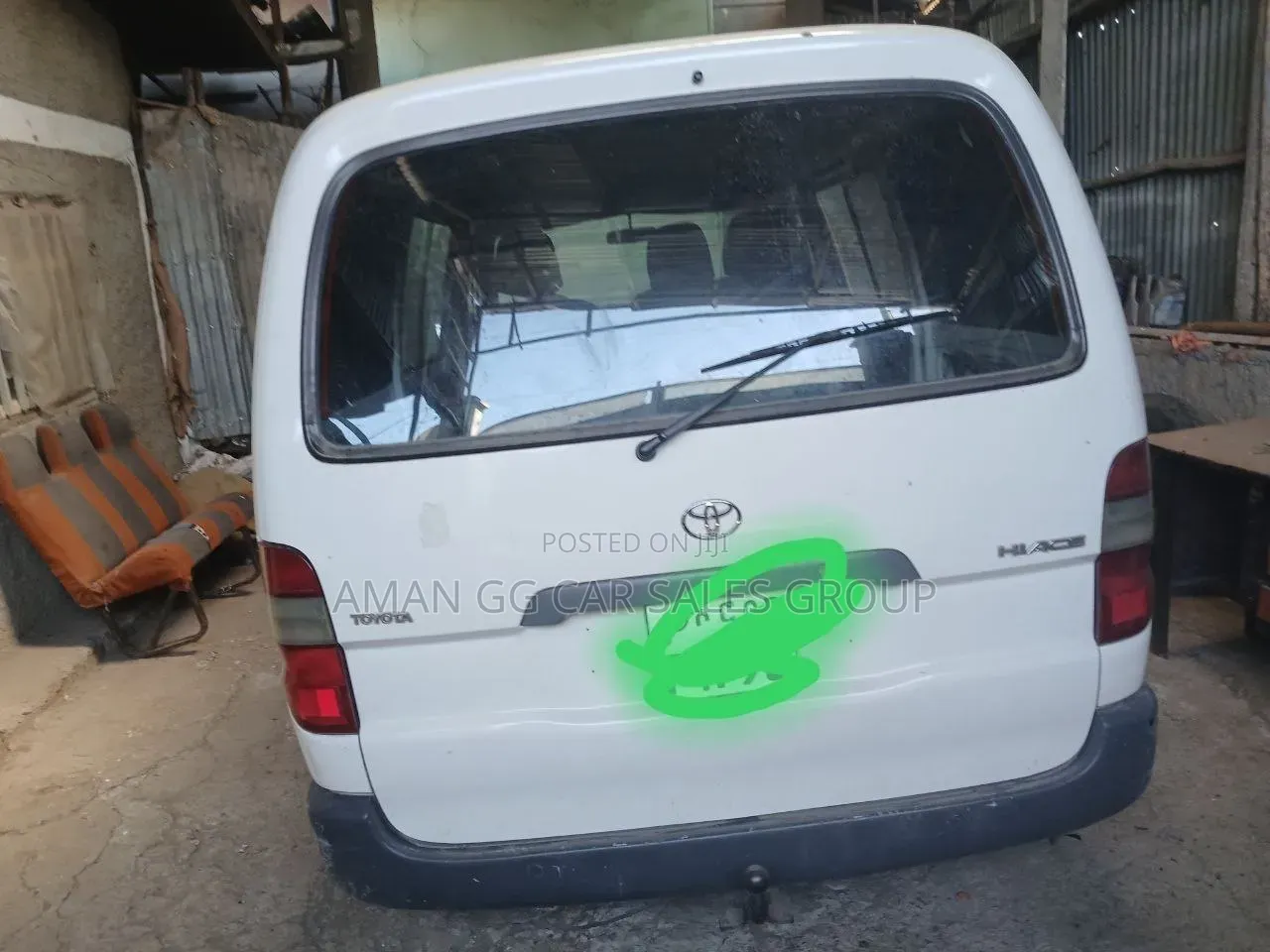 Toyota HiAce 2003 White