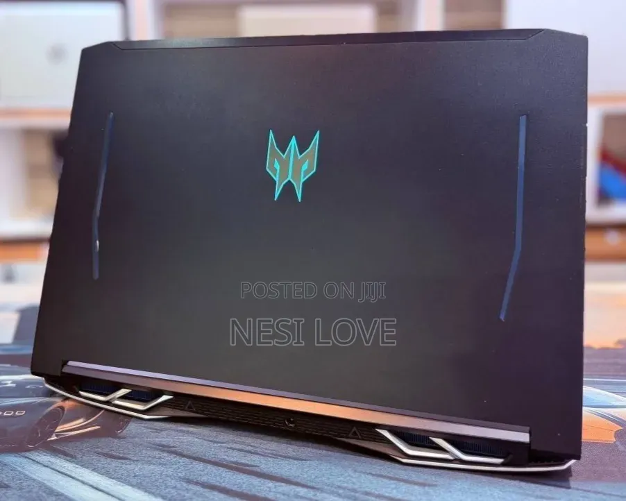 New Laptop Acer Predator Helios 300 16GB Intel Core i7 SSD 512GB