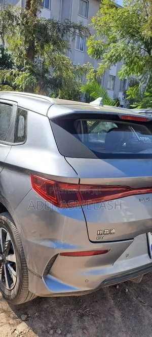 BYD E2 43 kWh 94 hp FWD 2025 Gray
