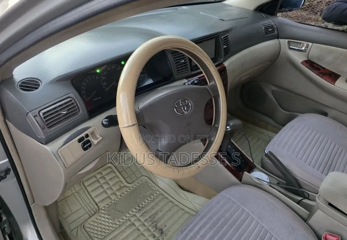 Toyota Corolla Sedan Automatic 2003 Silver