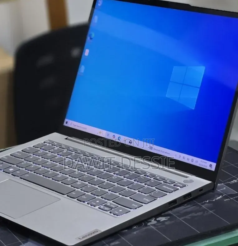 New Laptop Lenovo 16GB Intel Core i7 SSD 512GB