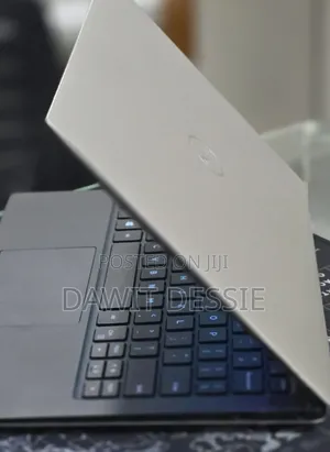 New Laptop Dell XPS 13 16GB Intel Core i7 SSD 512GB