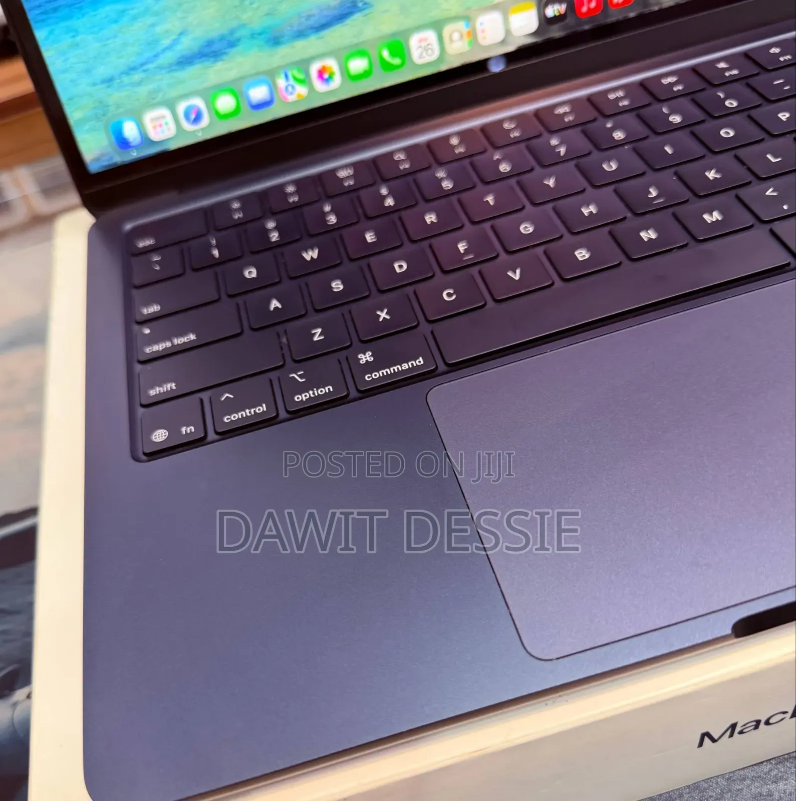 New Laptop Apple MacBook Air 2025 M4 16GB Apple M4 SSD 256GB