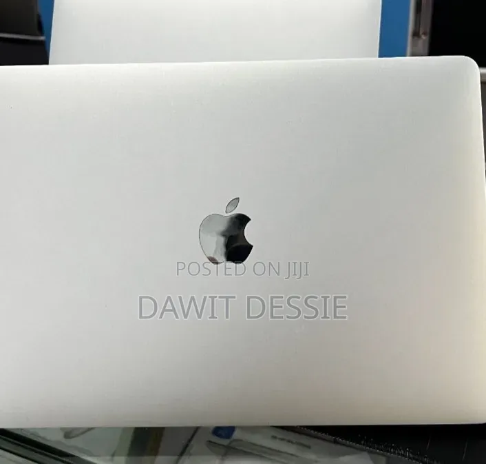 New Laptop Apple MacBook Air 2020 M1 16GB Apple M1 SSD 512GB