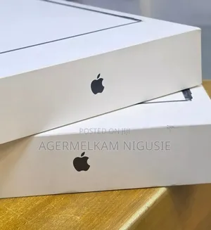 New Laptop Apple MacBook Air 2026 M5 16GB Intel Core i7 SSD 512GB