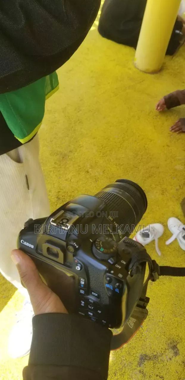 Canon 1300d