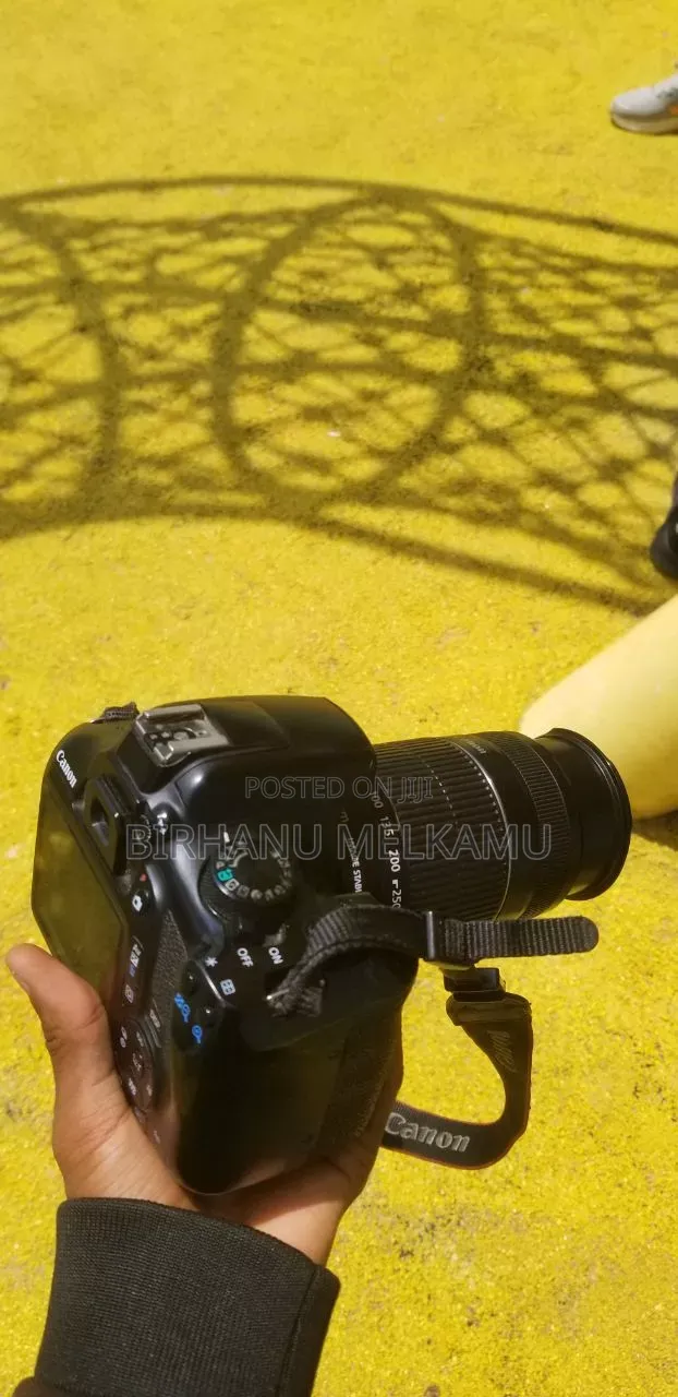 Canon 1300d