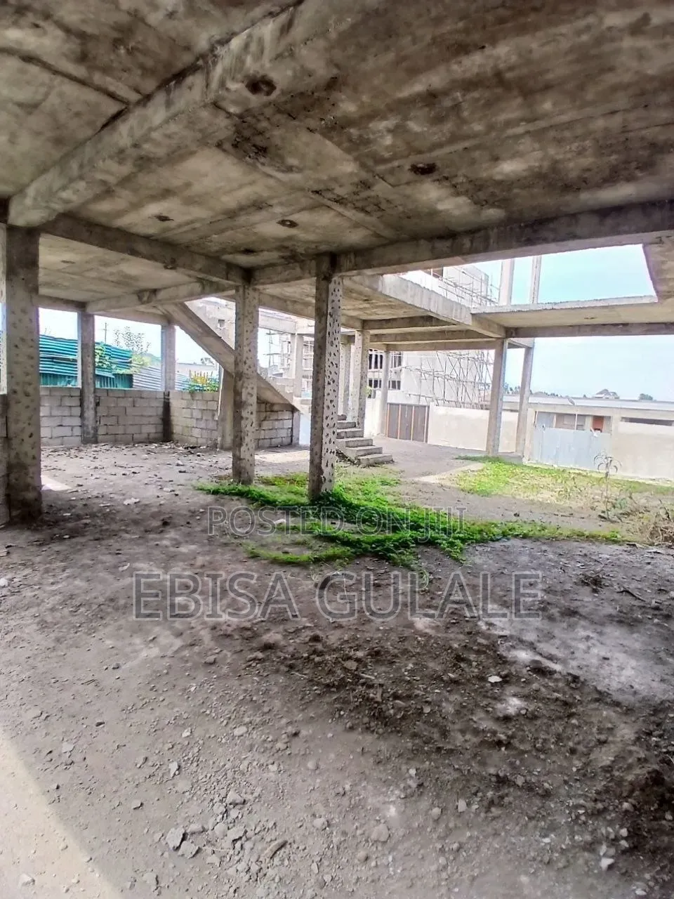 5bdrm Farm House in Oromia-Finfinne for sale