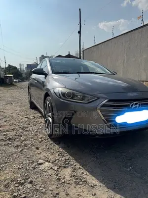 Hyundai Avante 2017 Silver
