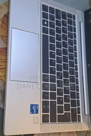 New Laptop HP EliteBook 830 G8 16GB Intel Core i5 SSD 512GB