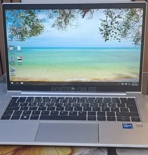New Laptop HP EliteBook 830 G8 16GB Intel Core i5 SSD 512GB