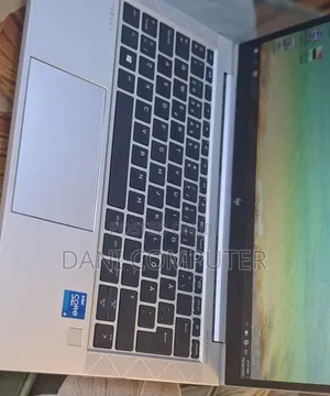 New Laptop HP EliteBook 830 G8 16GB Intel Core i5 SSD 512GB