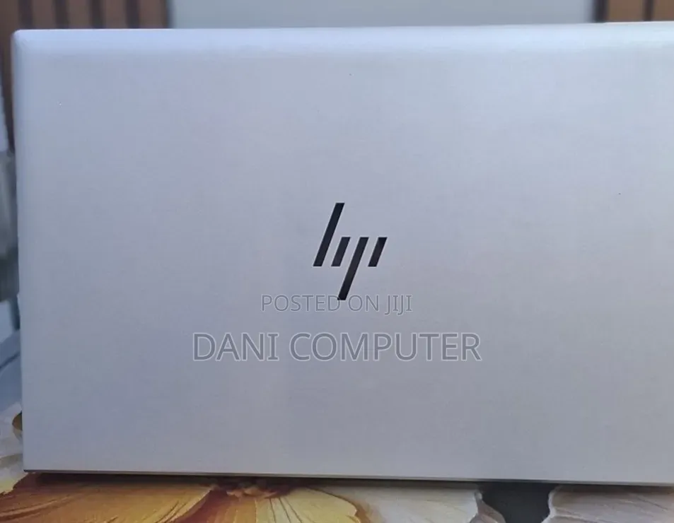 New Laptop HP EliteBook 830 G8 16GB Intel Core i5 SSD 512GB