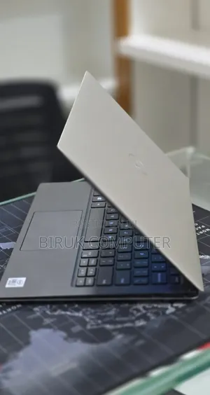 New Laptop Dell XPS 13 16GB Intel Core i7 SSD 512GB