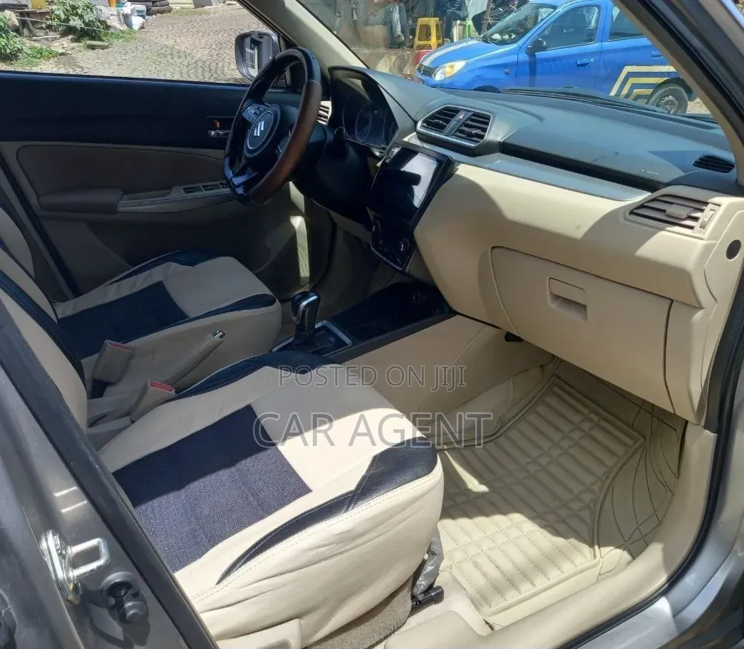 Suzuki Dzire 2022 Silver