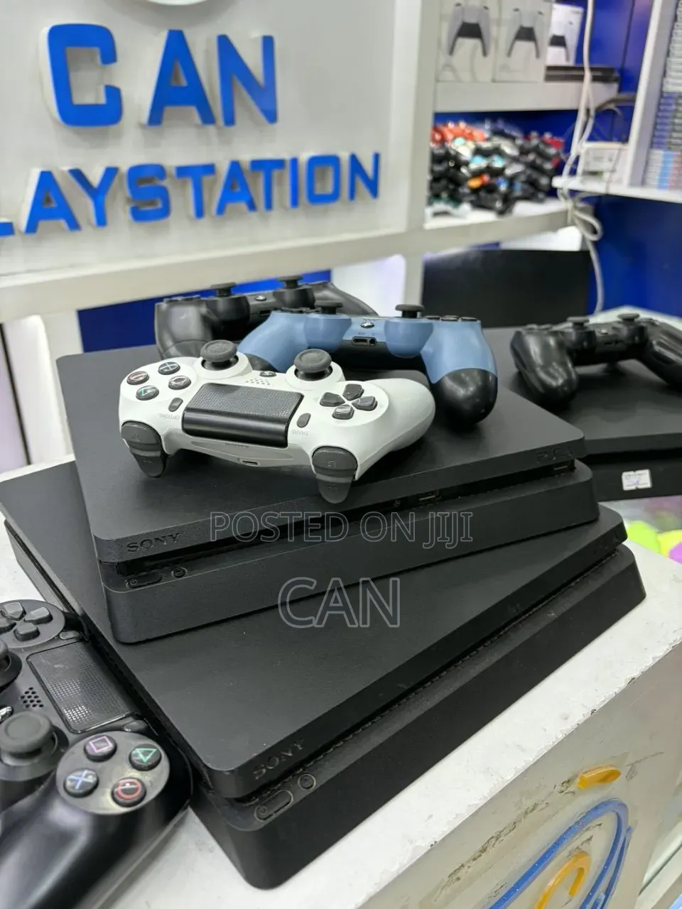 PlayStation 4 ~ Slim Model ~ 500GB / ያልተፈቱ /