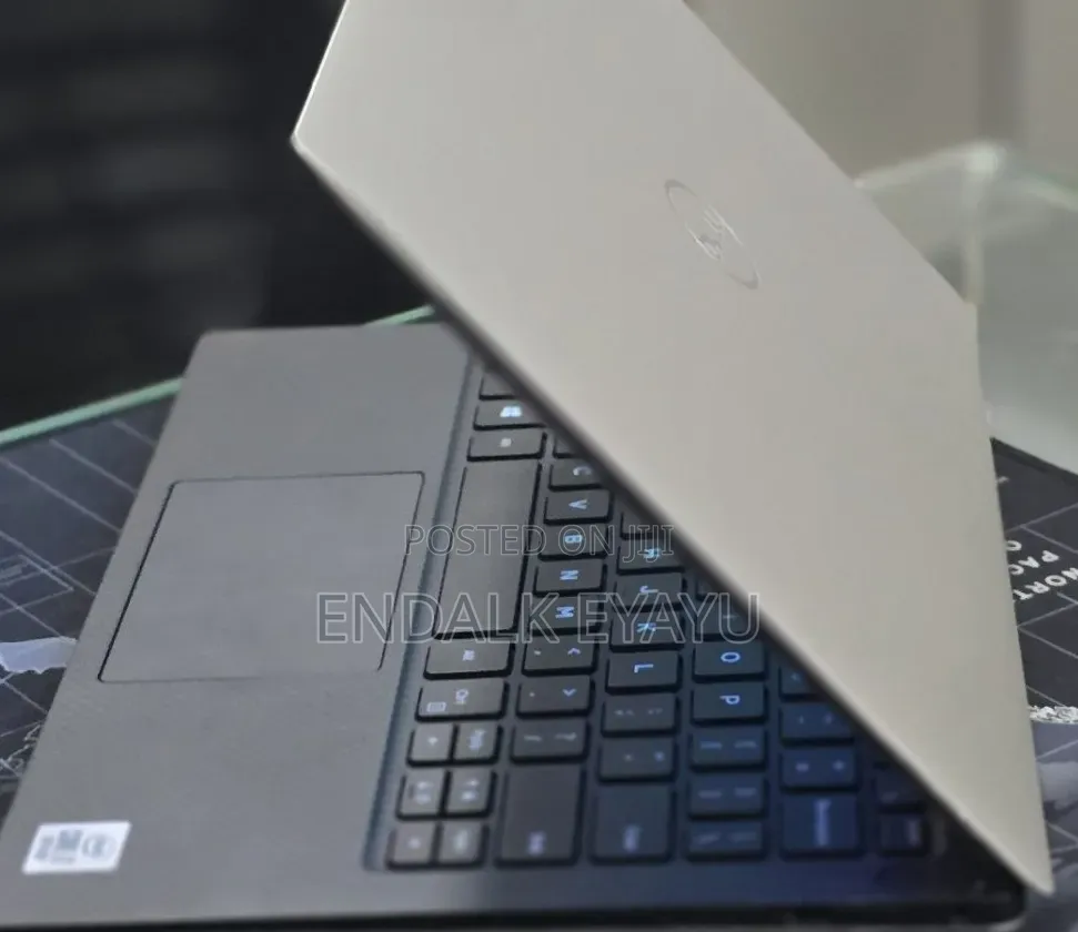 New Laptop Dell XPS 13 16GB Intel Core i7 SSD 512GB