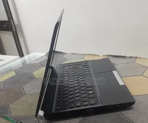 New Laptop Toshiba 6GB Intel Core i5 HDD 700GB