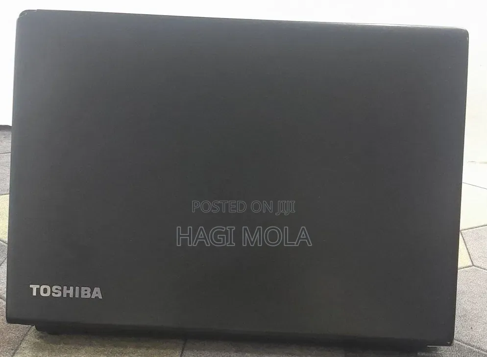 New Laptop Toshiba Portege R830 6GB Intel Core i5 HDD 700GB