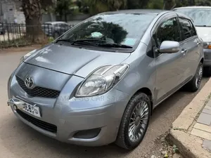 Toyota Yaris 2007 Gray