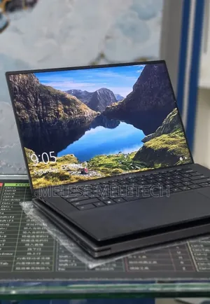 New Laptop Dell Precision 5570 16GB Intel Core i7 SSD 512GB