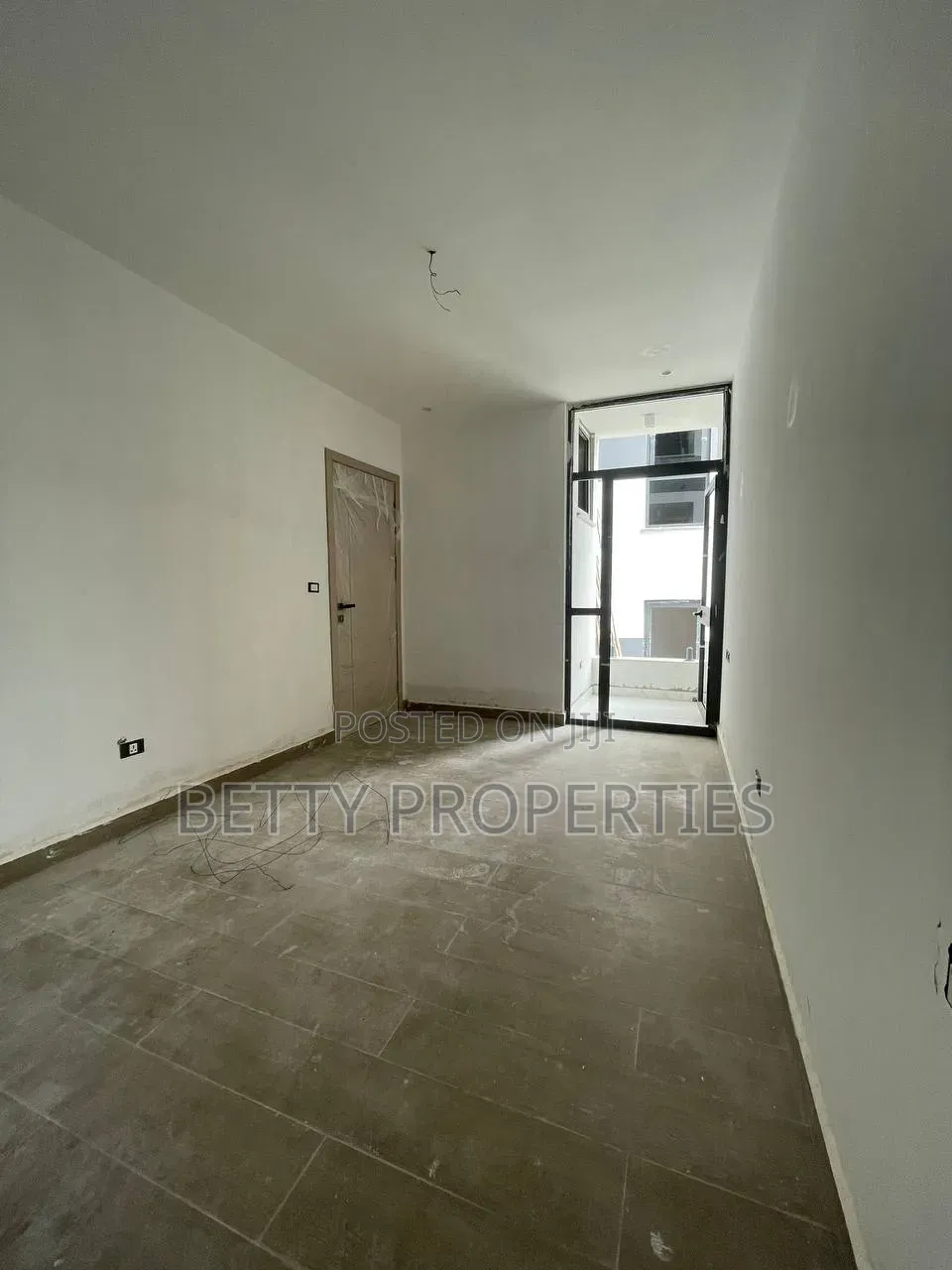 3bdrm Apartment in Kirkos for sale