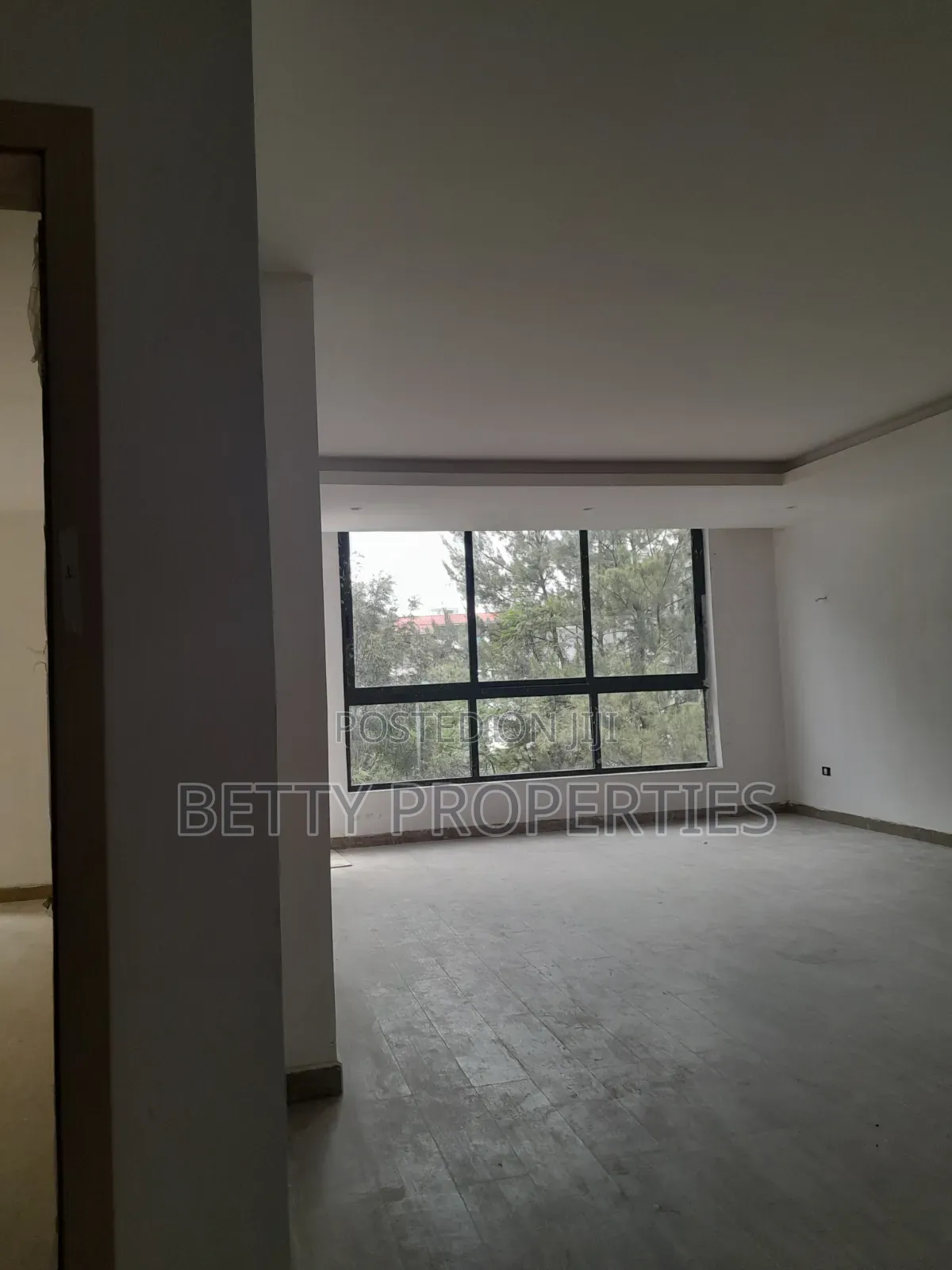 3bdrm Apartment in Kirkos for sale