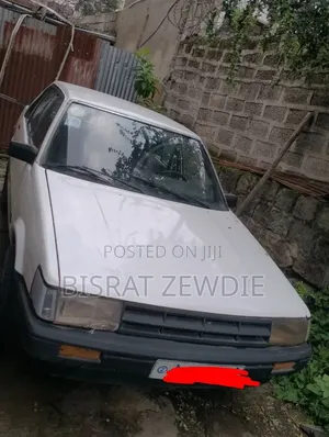 Toyota Corolla 1985 White