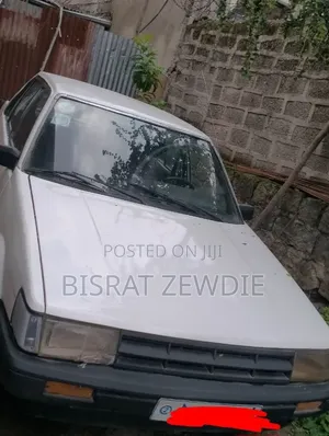 Toyota Corolla 1985 White
