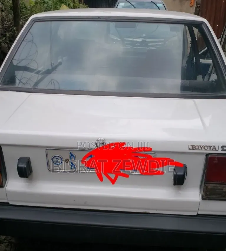 Toyota Corolla 1985 White