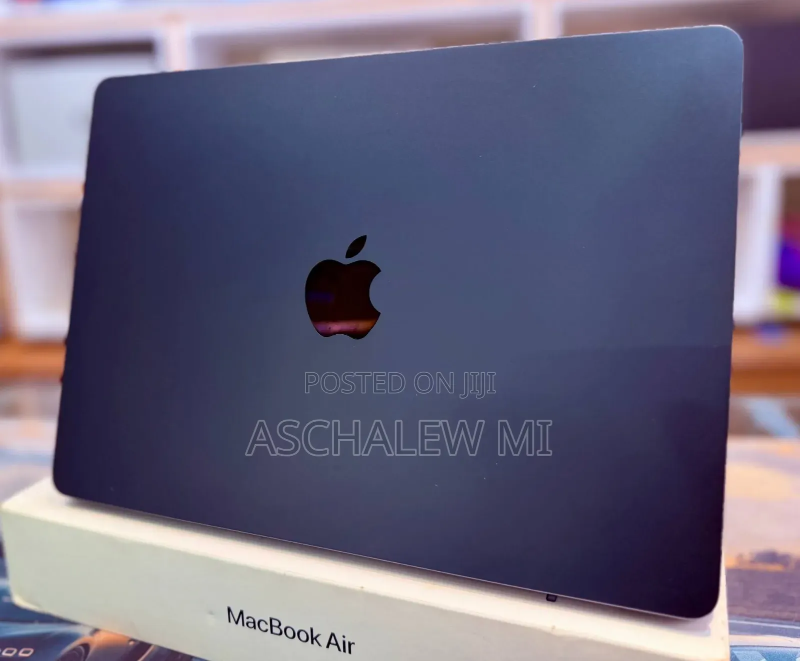 New Laptop Apple MacBook Air 2025 M4 16GB Apple M4 SSD 256GB