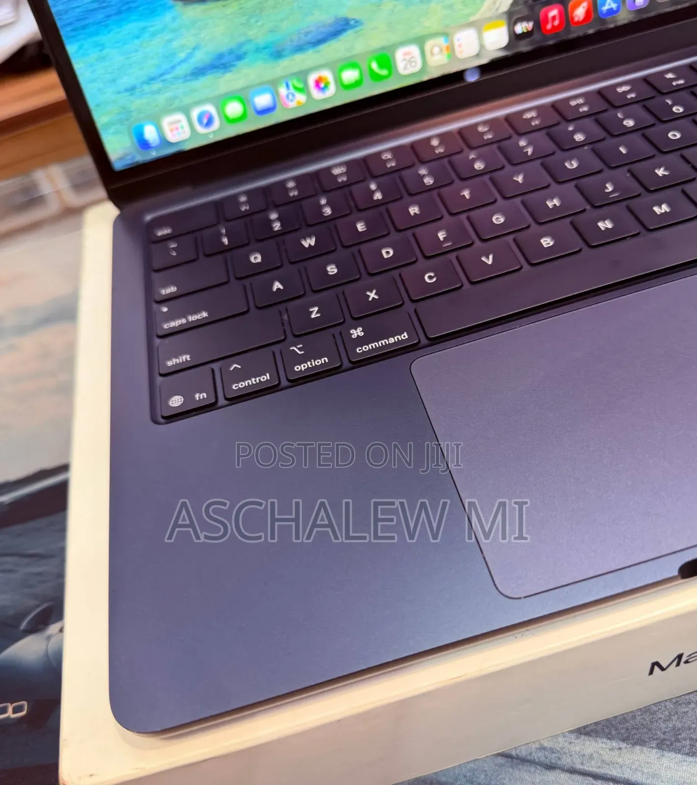 New Laptop Apple MacBook Air 2025 M4 16GB Apple M4 SSD 256GB