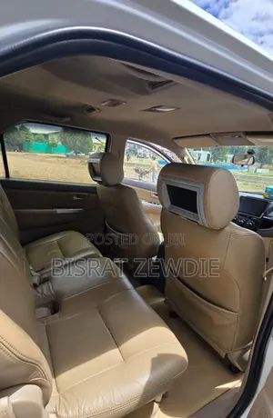 Toyota Fortuner 2012 White