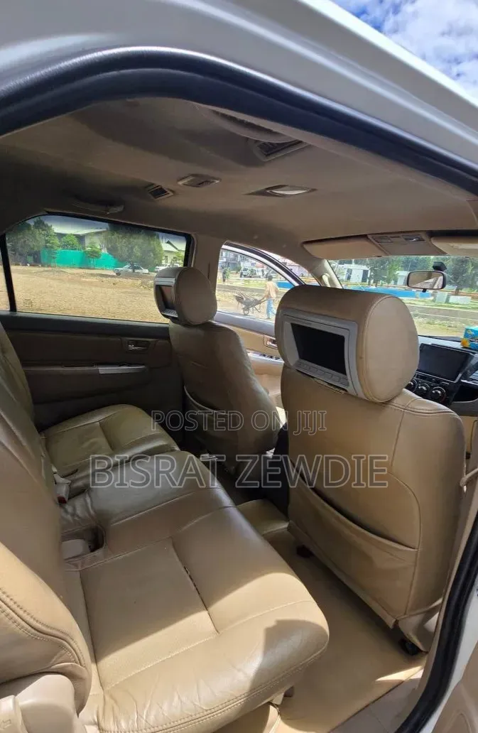 Toyota Fortuner 2012 White