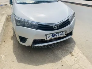 Toyota Corolla 2016 Silver